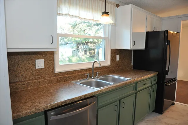 $1,850 | 367 Mesquite Street, Bertram, TX 78605