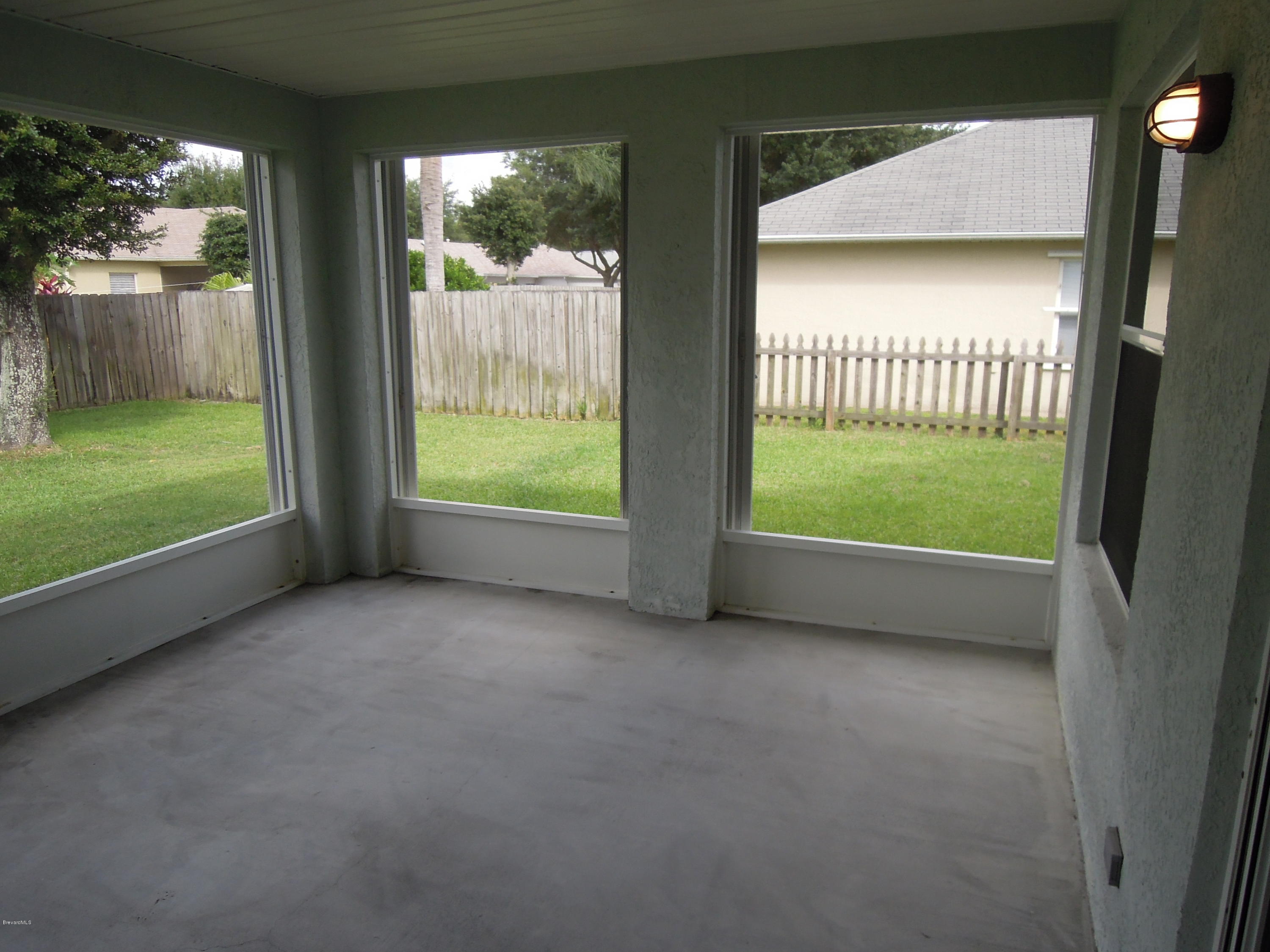 1914 Blue Ridge Avenue Melbourne, FL 32935 - Photo 8 of 28 Blue Ridge 028