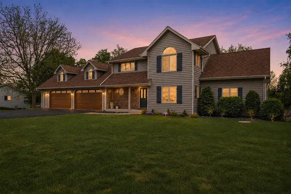 $759,900 | 26041 Deer Ridge Trail, Norway, WI 53185