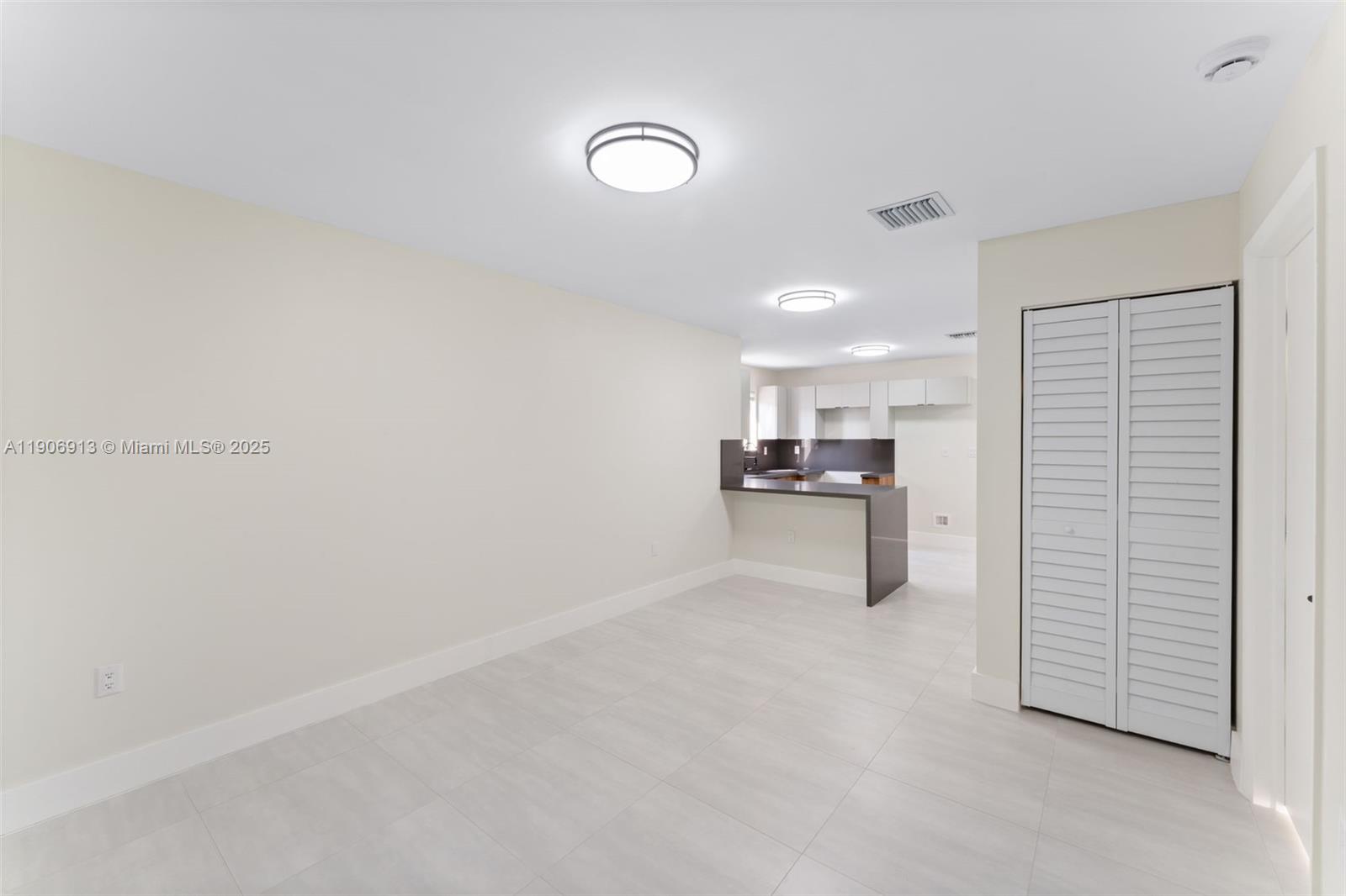 1171 Northwest 66th Street Miami, FL 33150 - Photo 4 of 34