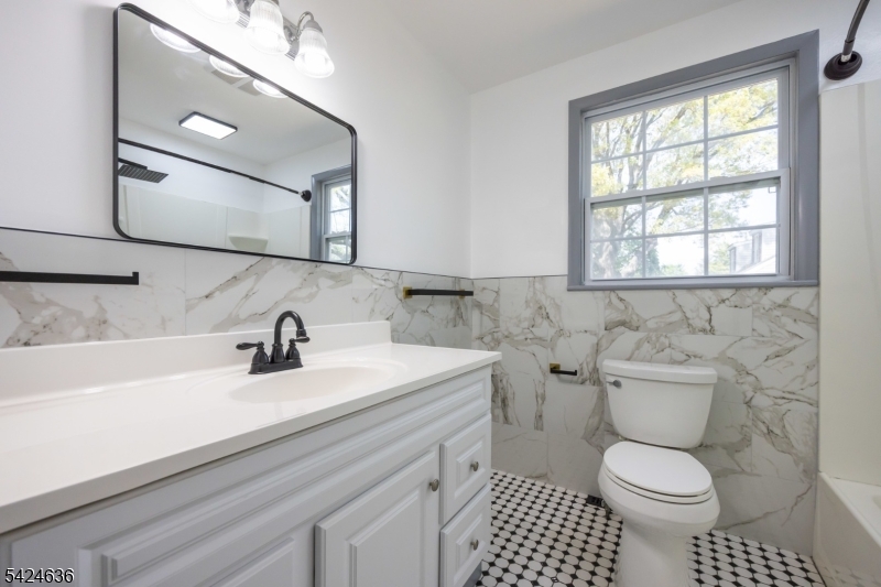 1720 Chews Landing Road Blackwood, NJ 08012 - Photo 12 of 23