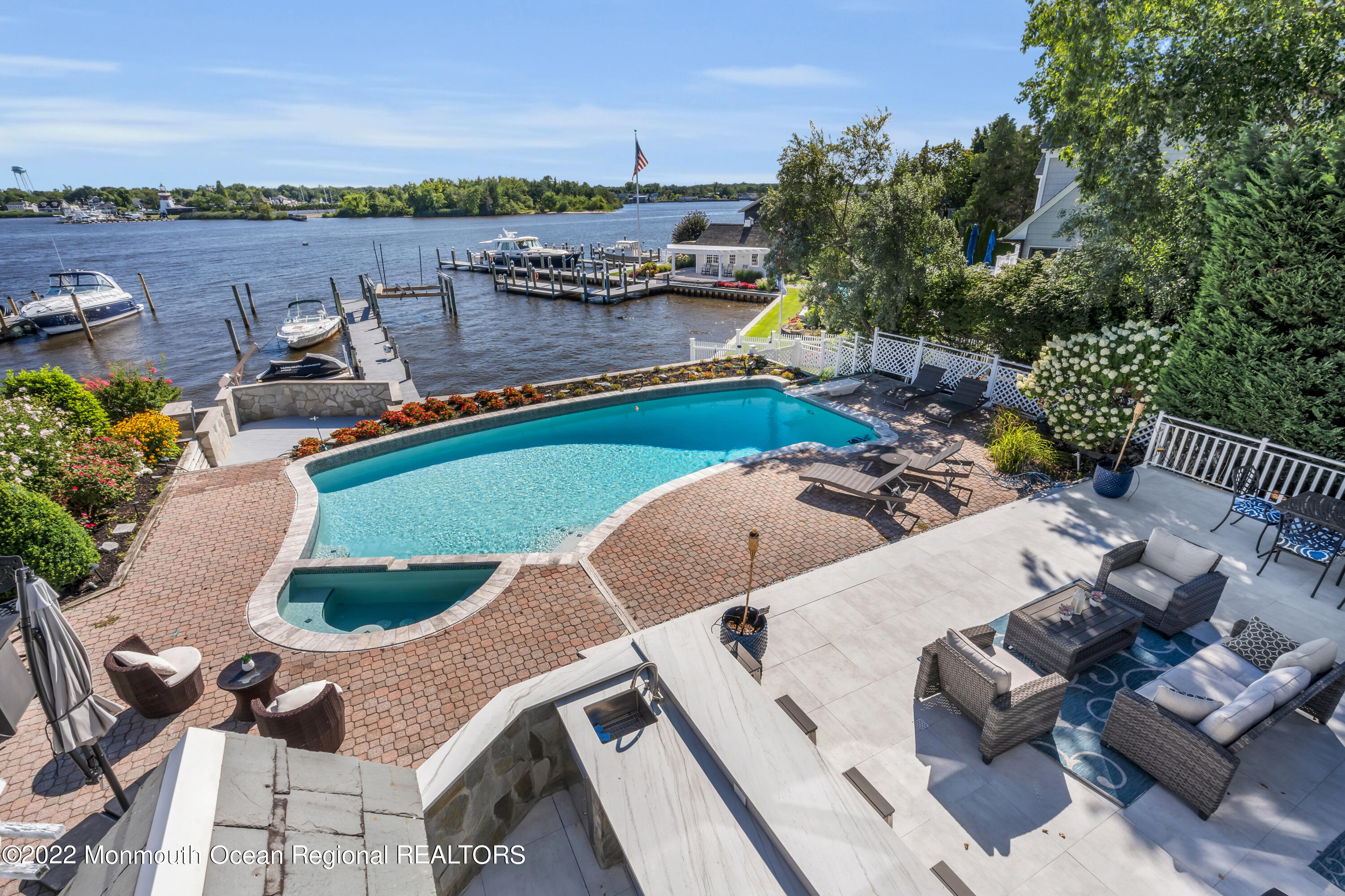 18 Brooks Road Toms River, NJ 08753 - Photo 2 of 53 2