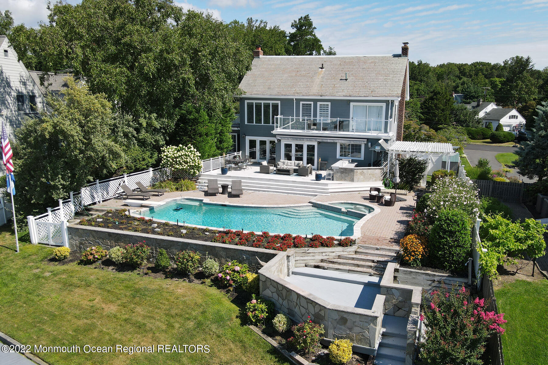 18 Brooks Road Toms River, NJ 08753 - Photo 3 of 53 2a