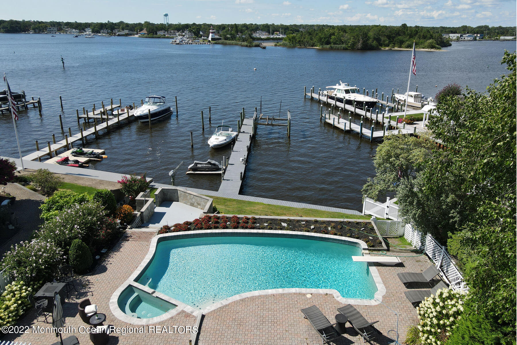 18 Brooks Road Toms River, NJ 08753 - Photo 50 of 53 48