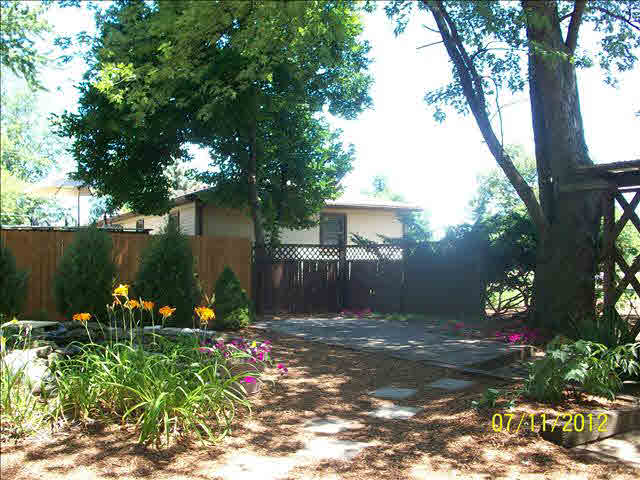 8287 Douglas Road Lambertville, MI 48144 - Photo 7 of 20 20096297-6.JPG