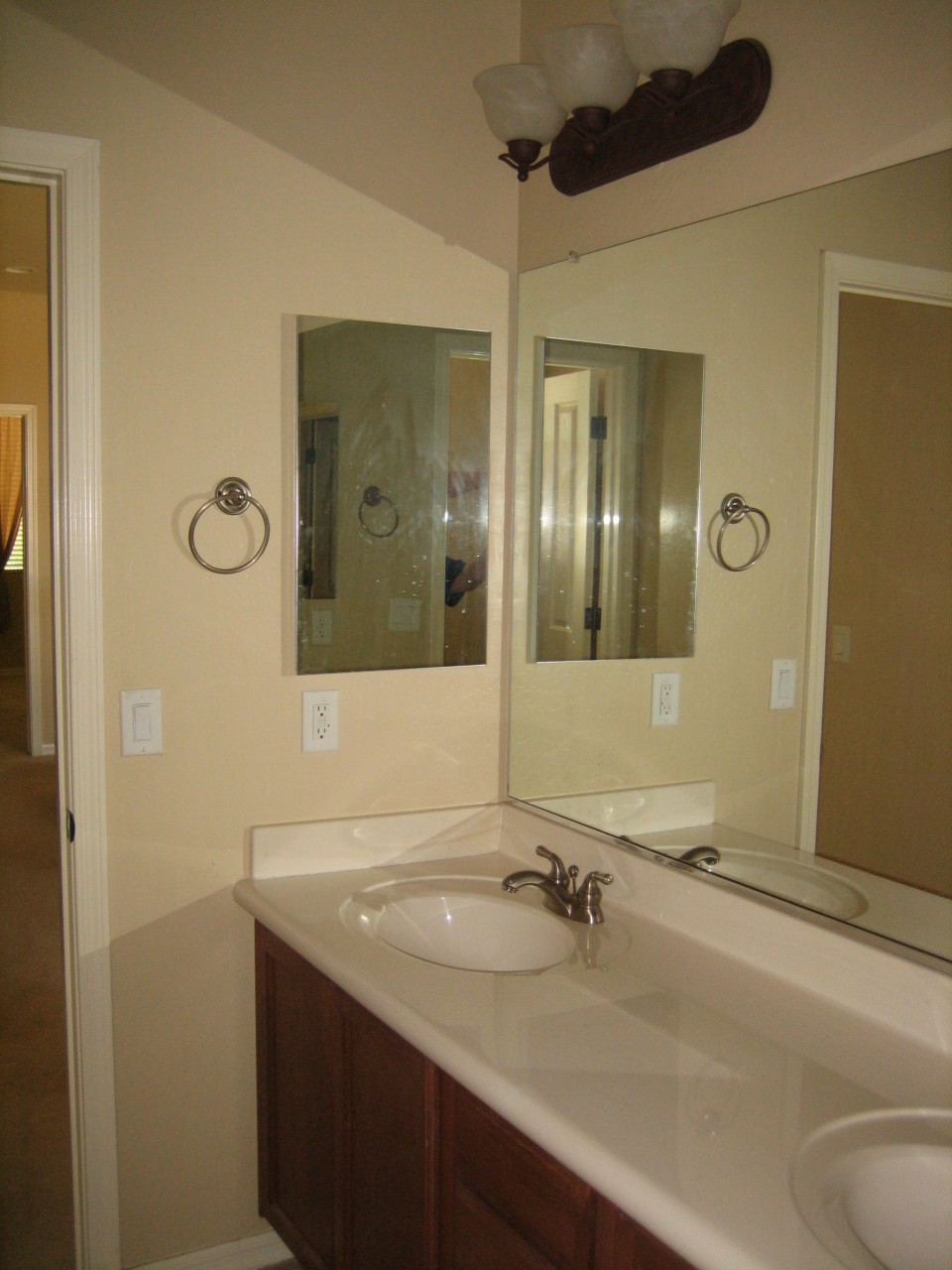 3452 West Florimond Road Phoenix, AZ 85086 - Photo 18 of 20 Bathroom