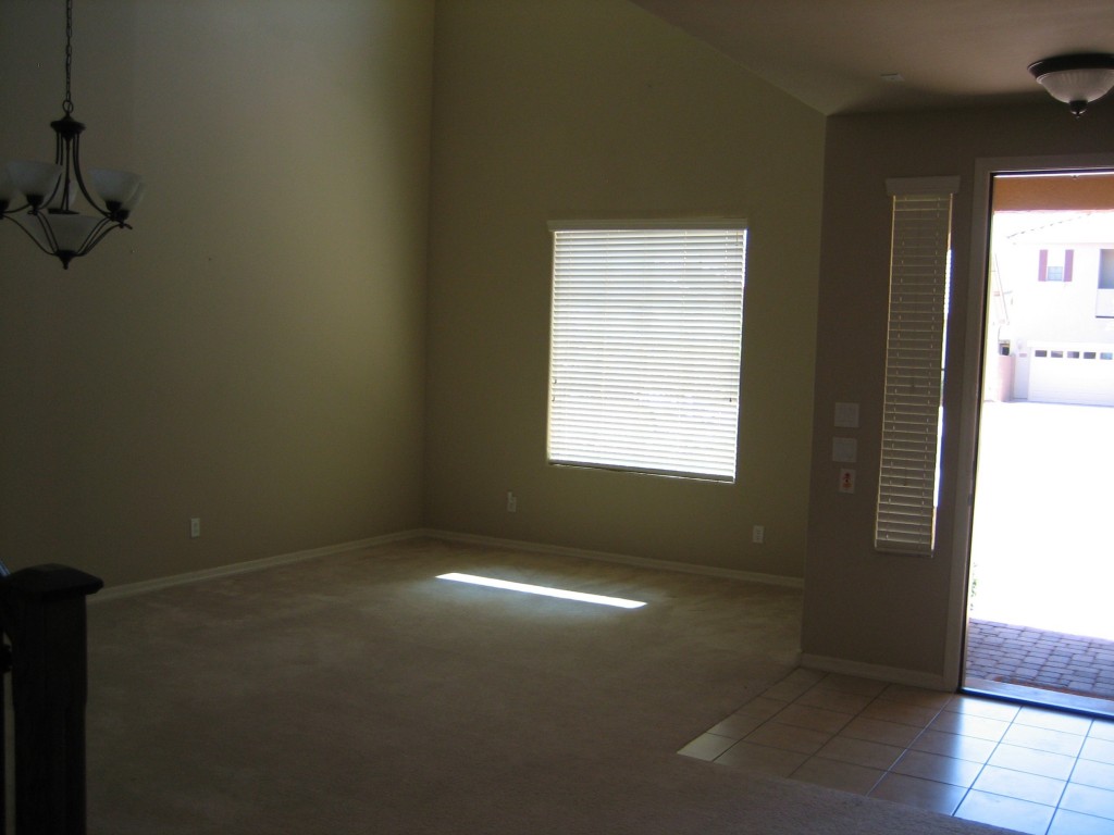 3452 West Florimond Road Phoenix, AZ 85086 - Photo 8 of 20 Living Room