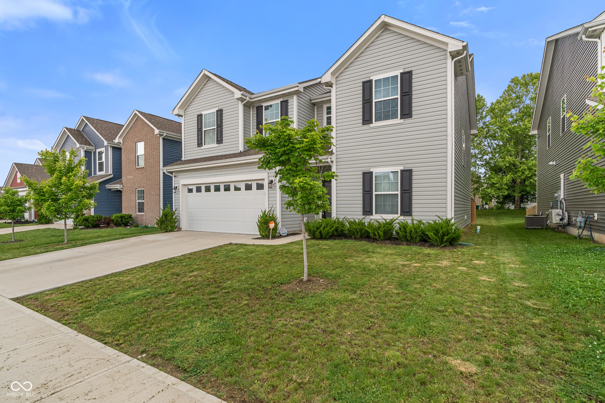 918 Cass Drive Franklin, IN 46131 - Photo 2 of 45