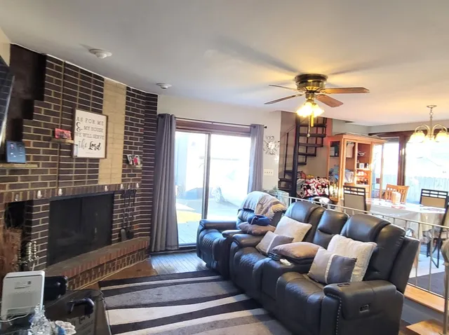 $549,900 | 7432 West Gregory Street, Chicago, IL 60656