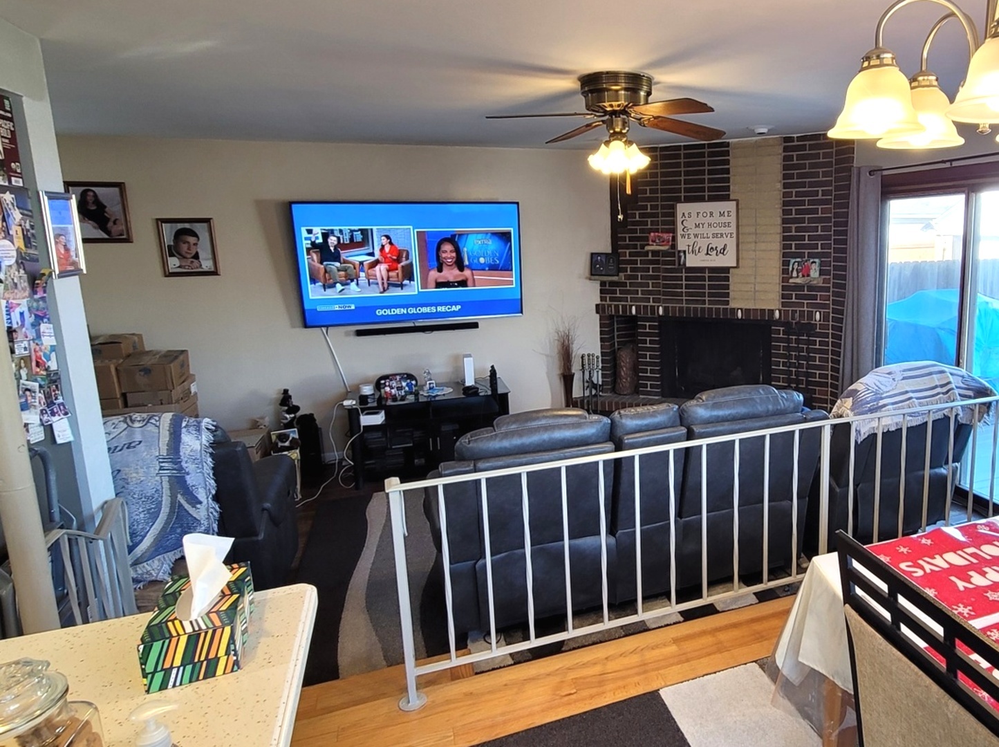 7432 West Gregory Street Chicago, IL 60656 - Photo 20 of 55 a view of a livingroom with furniture and window