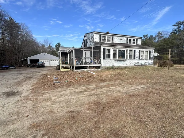 $230,000 | 138 Lewiston Street, Mechanic Falls, ME 04256