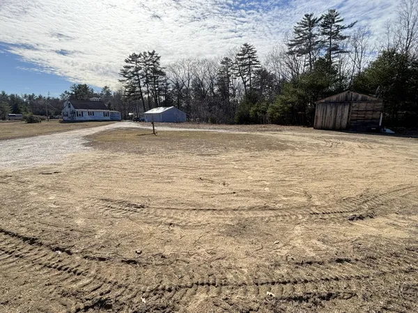 $230,000 | 138 Lewiston Street, Mechanic Falls, ME 04256