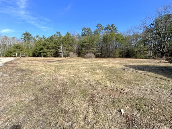 $230,000 | 138 Lewiston Street, Mechanic Falls, ME 04256