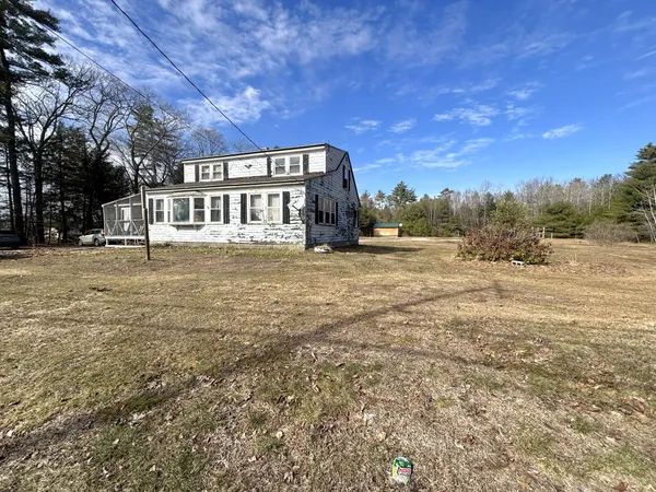 $230,000 | 138 Lewiston Street, Mechanic Falls, ME 04256