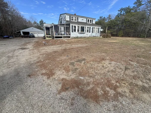 $230,000 | 138 Lewiston Street, Mechanic Falls, ME 04256