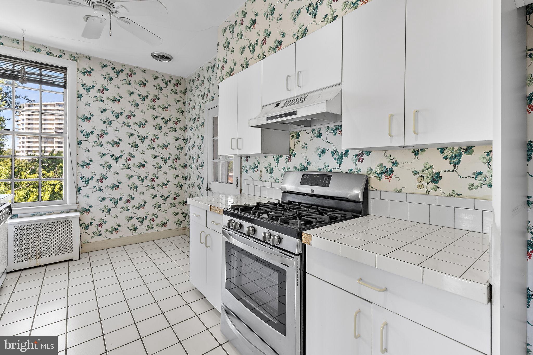 3902 Canterbury Road, Unit 3A Baltimore, MD 21218 - Photo 9 of 32 Gallery Image 9