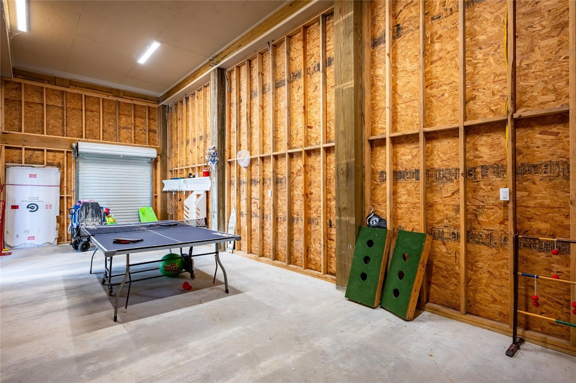 2576 Whitecap Crystal Beach, TX 77650 - Photo 41 of 49 a room with furniture and a window