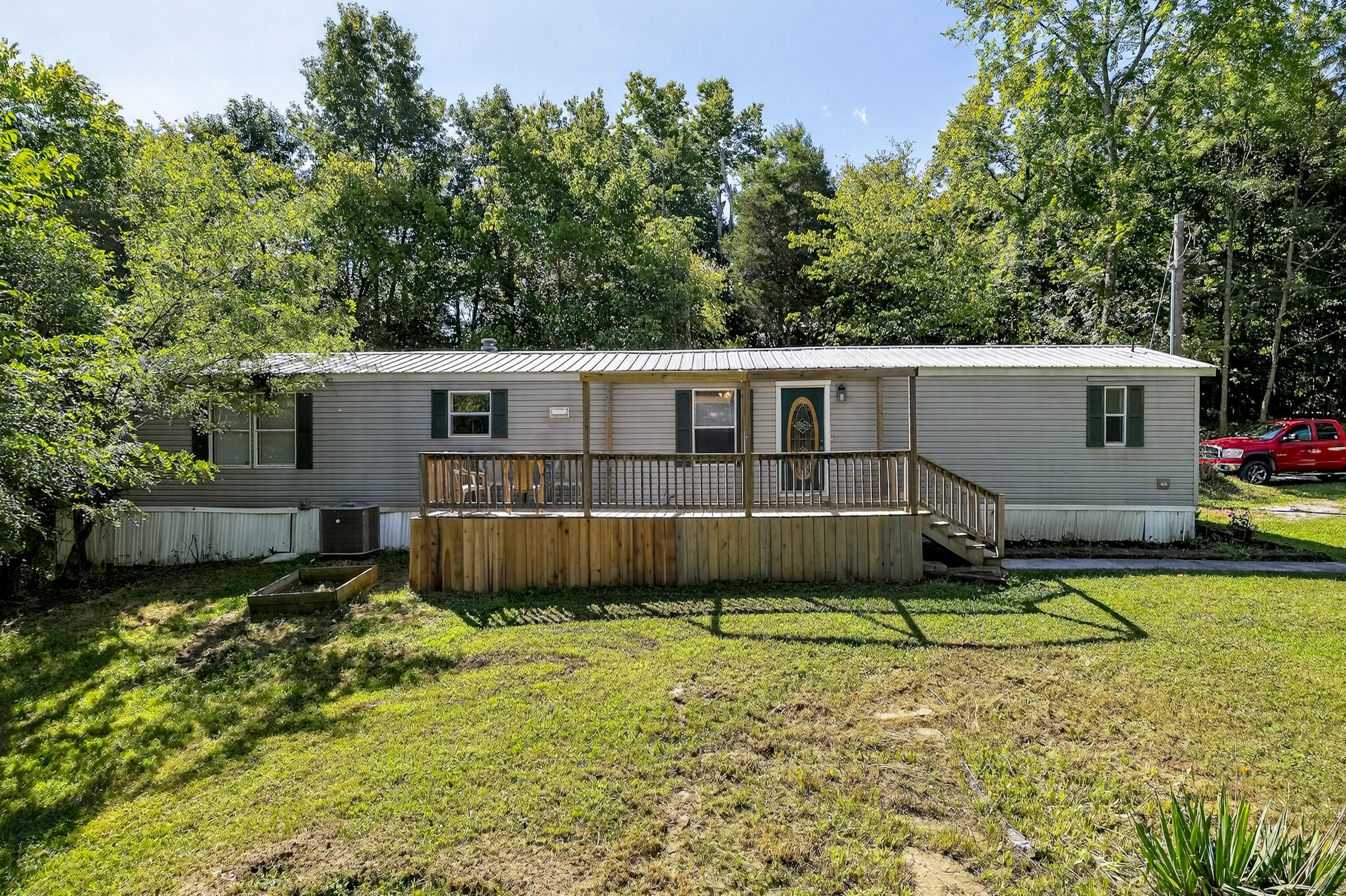 2282 Clarks Cr Road Dry Ridge, KY 41035 - Photo 2 of 25 Gallery Image 2