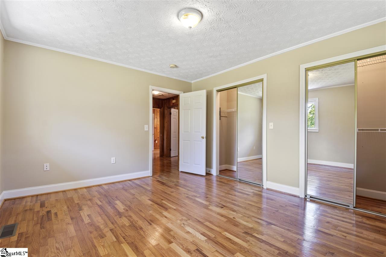 127 Old Cedar Rock Road Easley, SC 29640 - Photo 16 of 36 Gallery Image 16