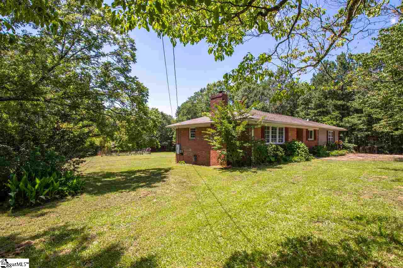 127 Old Cedar Rock Road Easley, SC 29640 - Photo 4 of 36 Gallery Image 4