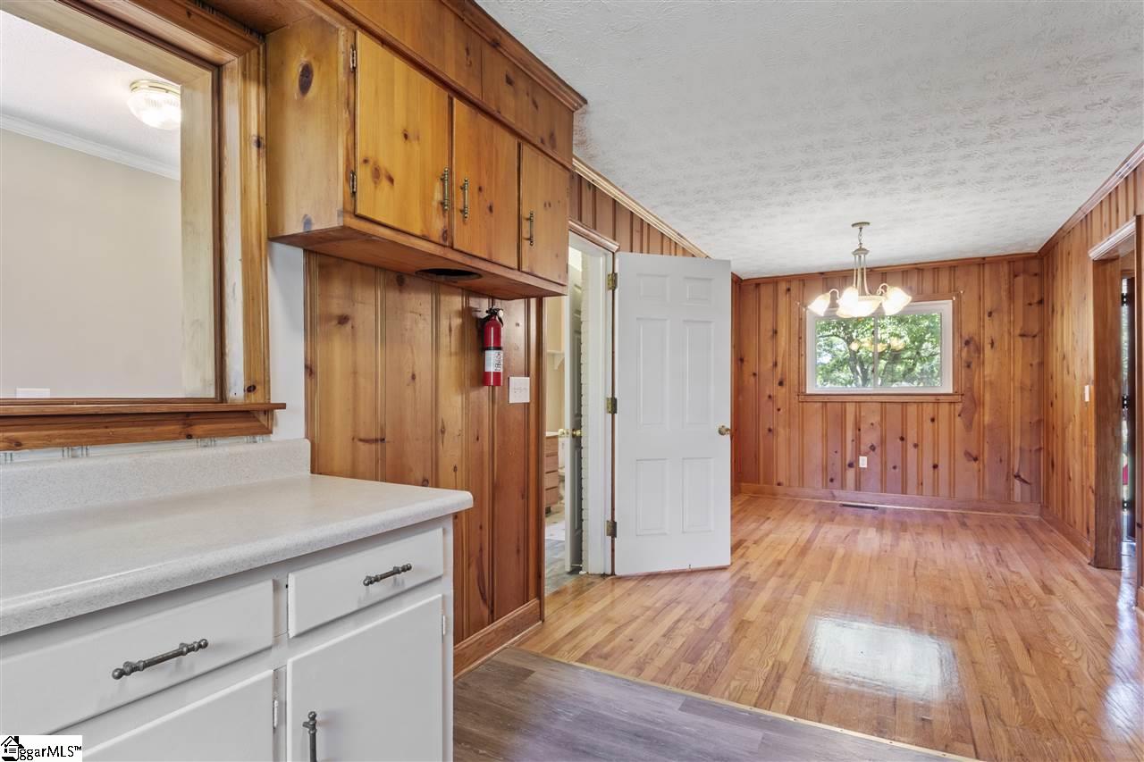 127 Old Cedar Rock Road Easley, SC 29640 - Photo 10 of 36 Gallery Image 10