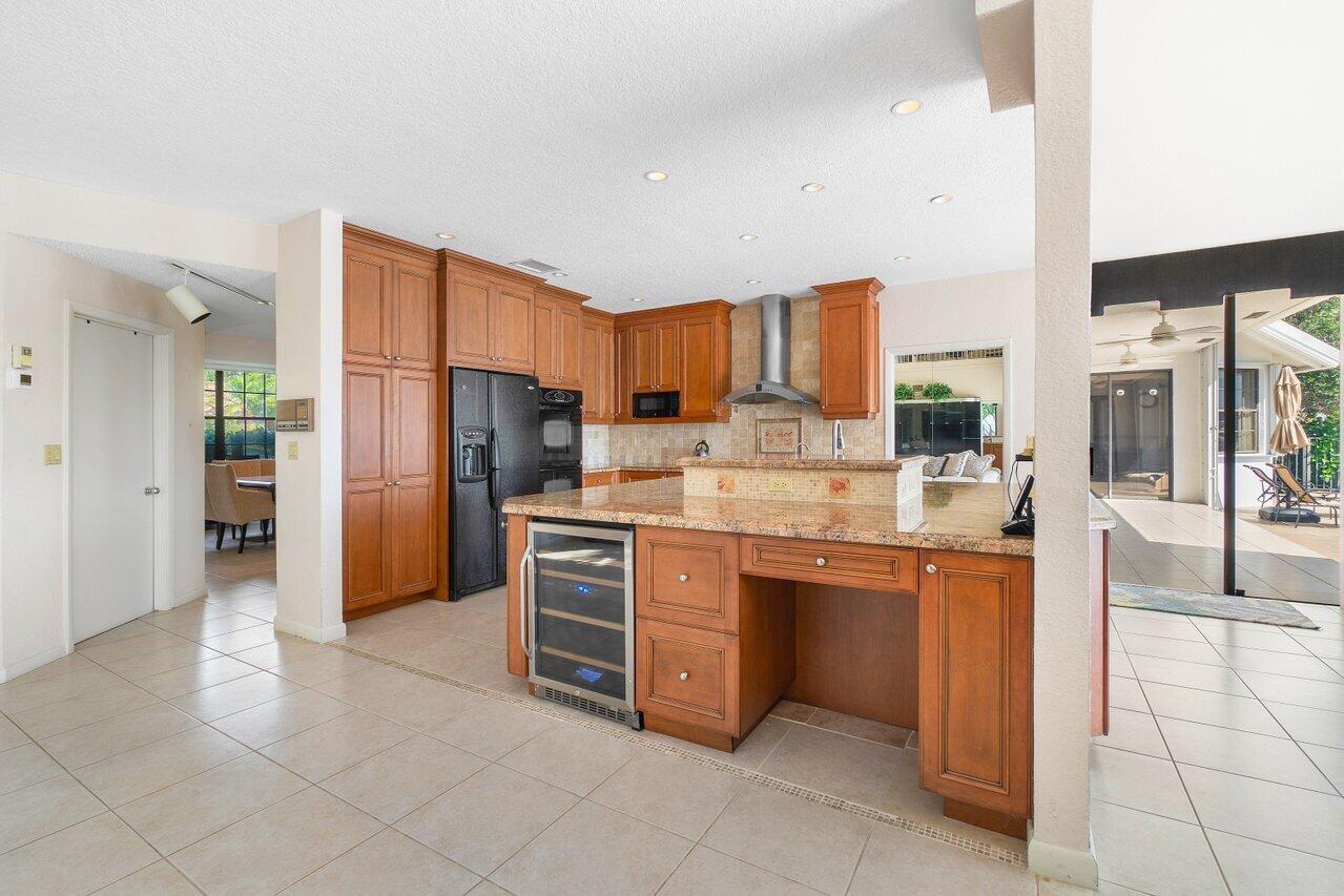 17570 Bocaire Way Boca Raton, FL 33487 - Photo 16 of 56 013-17570BocaireWay-BocaRaton-FL-33487-S