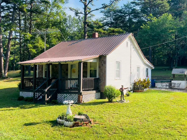 $110,000 | 2009 Level Run Road, Hurt, VA 24563