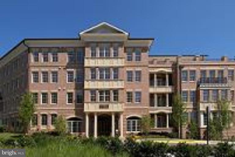1781 Chain Bridge Road, Unit 301 McLean, VA 22102 - Photo 1 of 10 1781 Chain Bridge Rd.