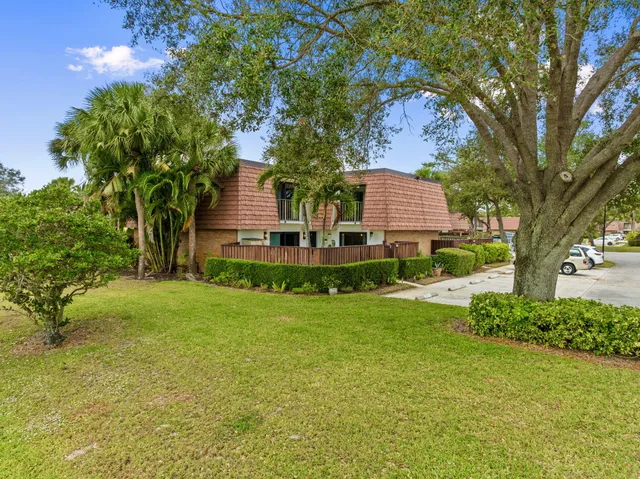 $339,000 | 3011 Southwest Sunset Trace Circle, Unit 3011, Palm City, FL 34990