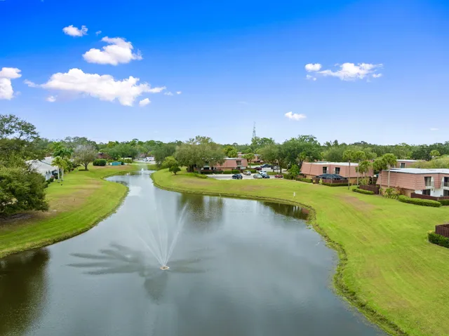 $339,000 | 3011 Southwest Sunset Trace Circle, Unit 3011, Palm City, FL 34990