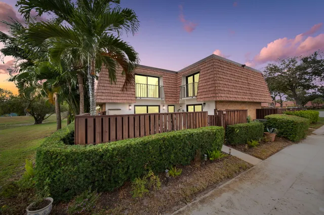 $339,000 | 3011 Southwest Sunset Trace Circle, Unit 3011, Palm City, FL 34990