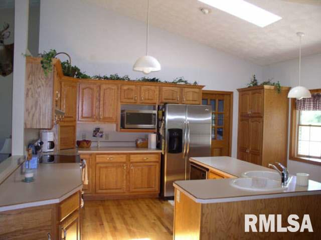 7083 Talbot Road Geneseo, IL 61254 - Photo 5 of 9 Gallery Image 5