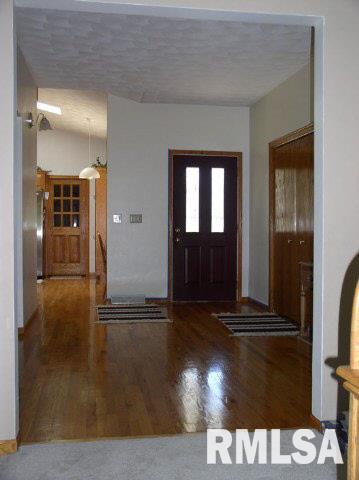 7083 Talbot Road Geneseo, IL 61254 - Photo 7 of 9 Gallery Image 7
