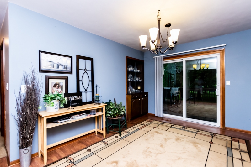 1604 Kern Road Washington, IL 61571 - Photo 9 of 42 Gallery Image 9
