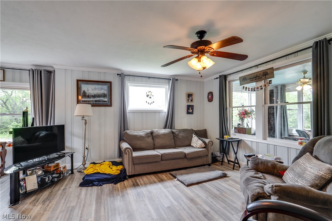 1682 South County Line Road Geneva, OH 44041 - Photo 4 of 41