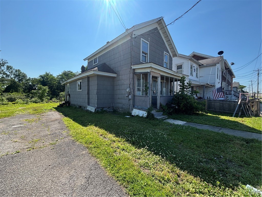211 East Whitesboro Street Rome, NY 13440 - Photo 2 of 32