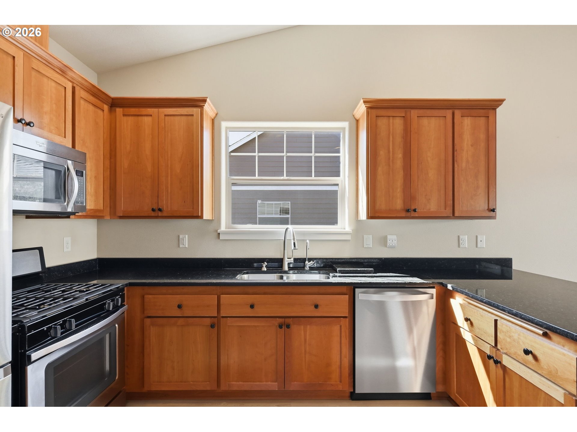 956 Kaylee Avenue Junction City, OR 97448 - Photo 18 of 46