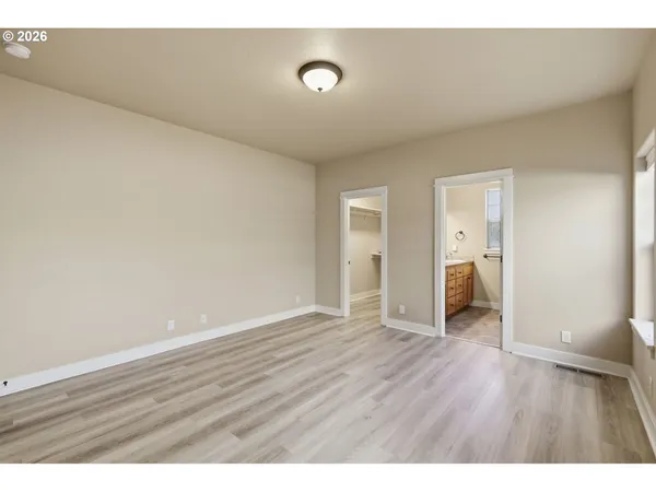$499,900 | 956 Kaylee Avenue, Junction City, OR 97448