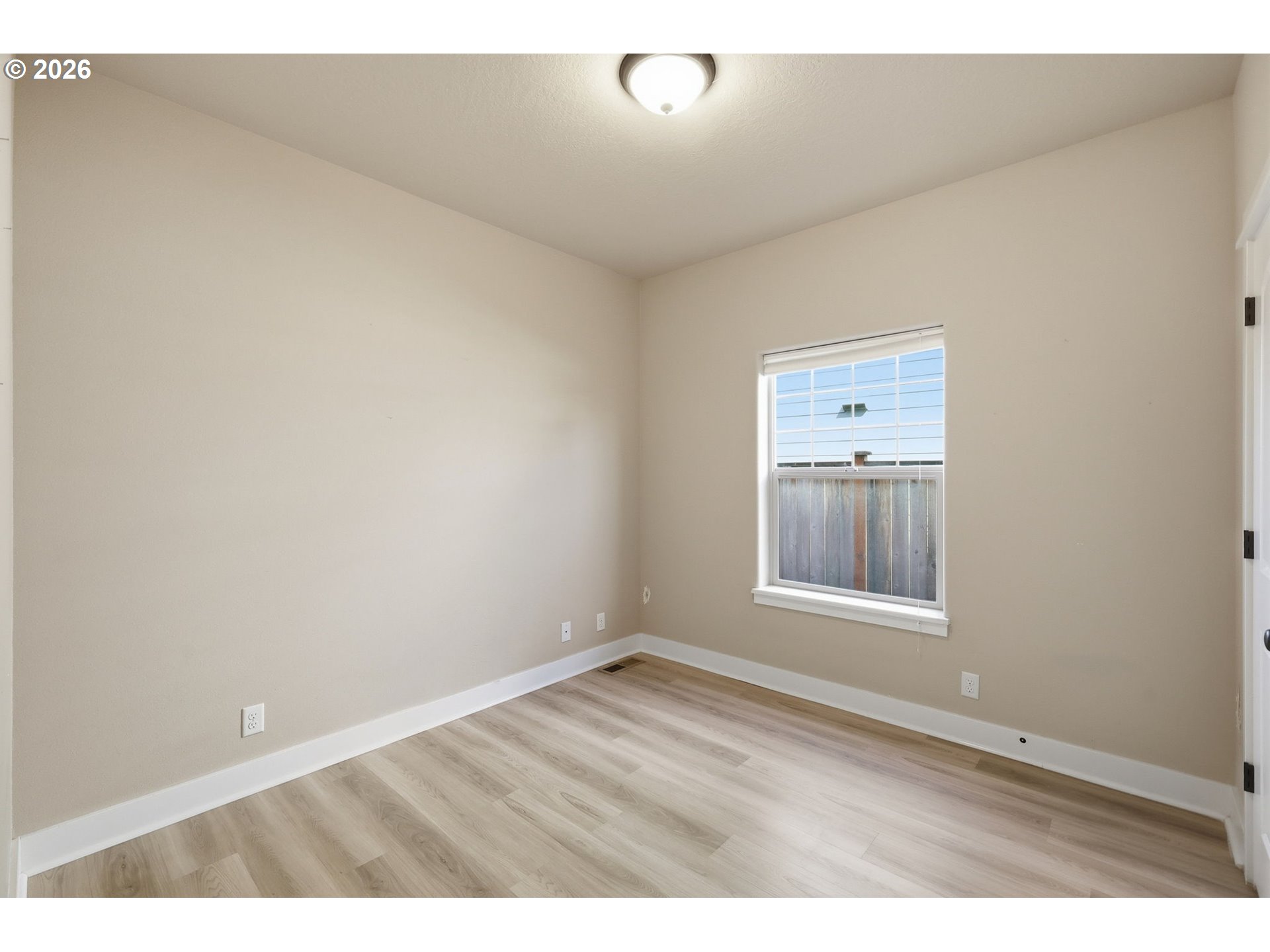 956 Kaylee Avenue Junction City, OR 97448 - Photo 31 of 46