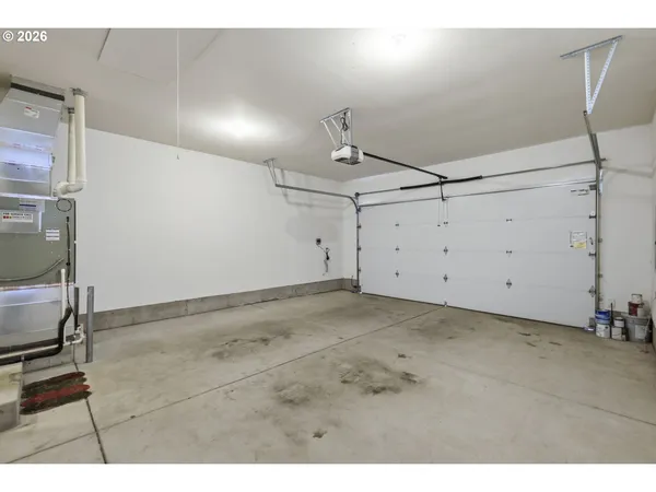 $499,900 | 956 Kaylee Avenue, Junction City, OR 97448