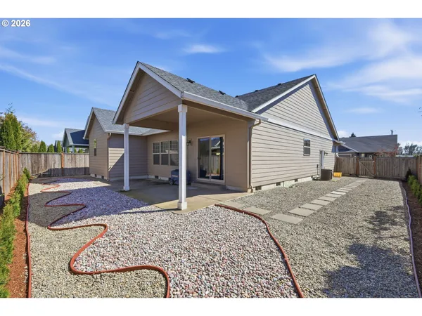 $499,900 | 956 Kaylee Avenue, Junction City, OR 97448