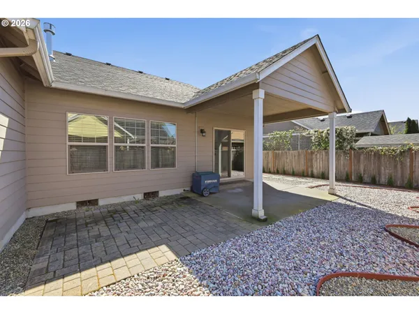 $499,900 | 956 Kaylee Avenue, Junction City, OR 97448