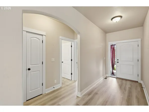 $499,900 | 956 Kaylee Avenue, Junction City, OR 97448