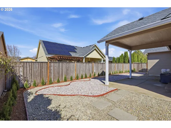 $499,900 | 956 Kaylee Avenue, Junction City, OR 97448