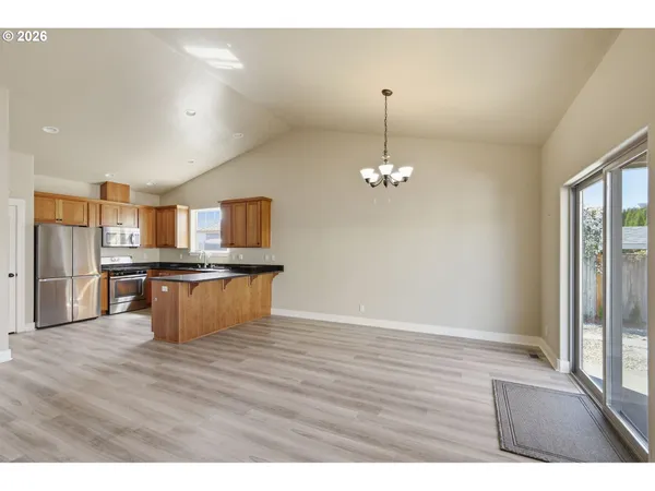 $499,900 | 956 Kaylee Avenue, Junction City, OR 97448