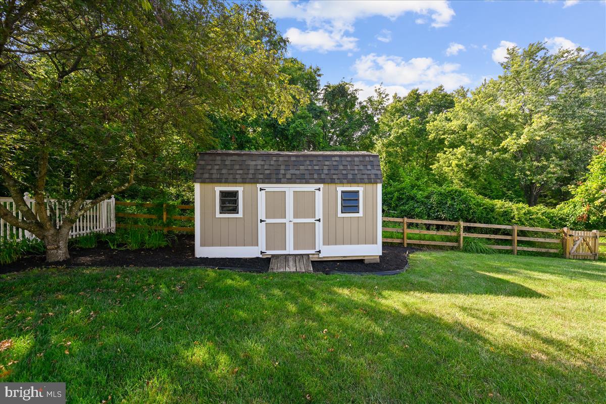 8127 Brookwood Farm Road Fulton, MD 20759 - Photo 10 of 105 Gallery Image 10