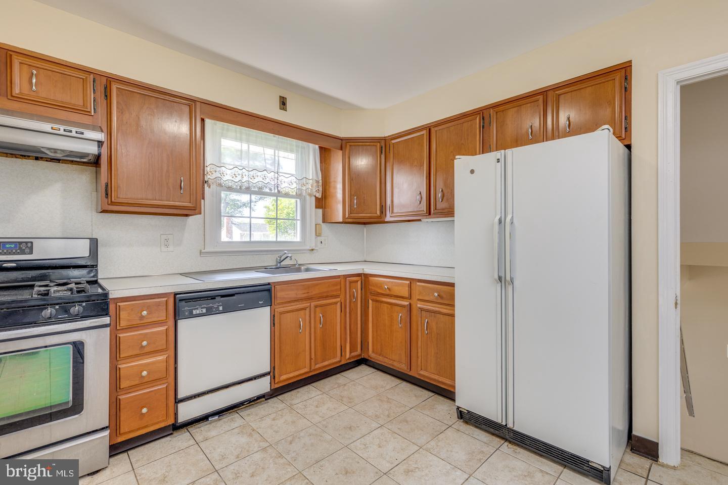115 North Brookfield Road Cherry Hill, NJ 08034 - Photo 12 of 28 Kitchen