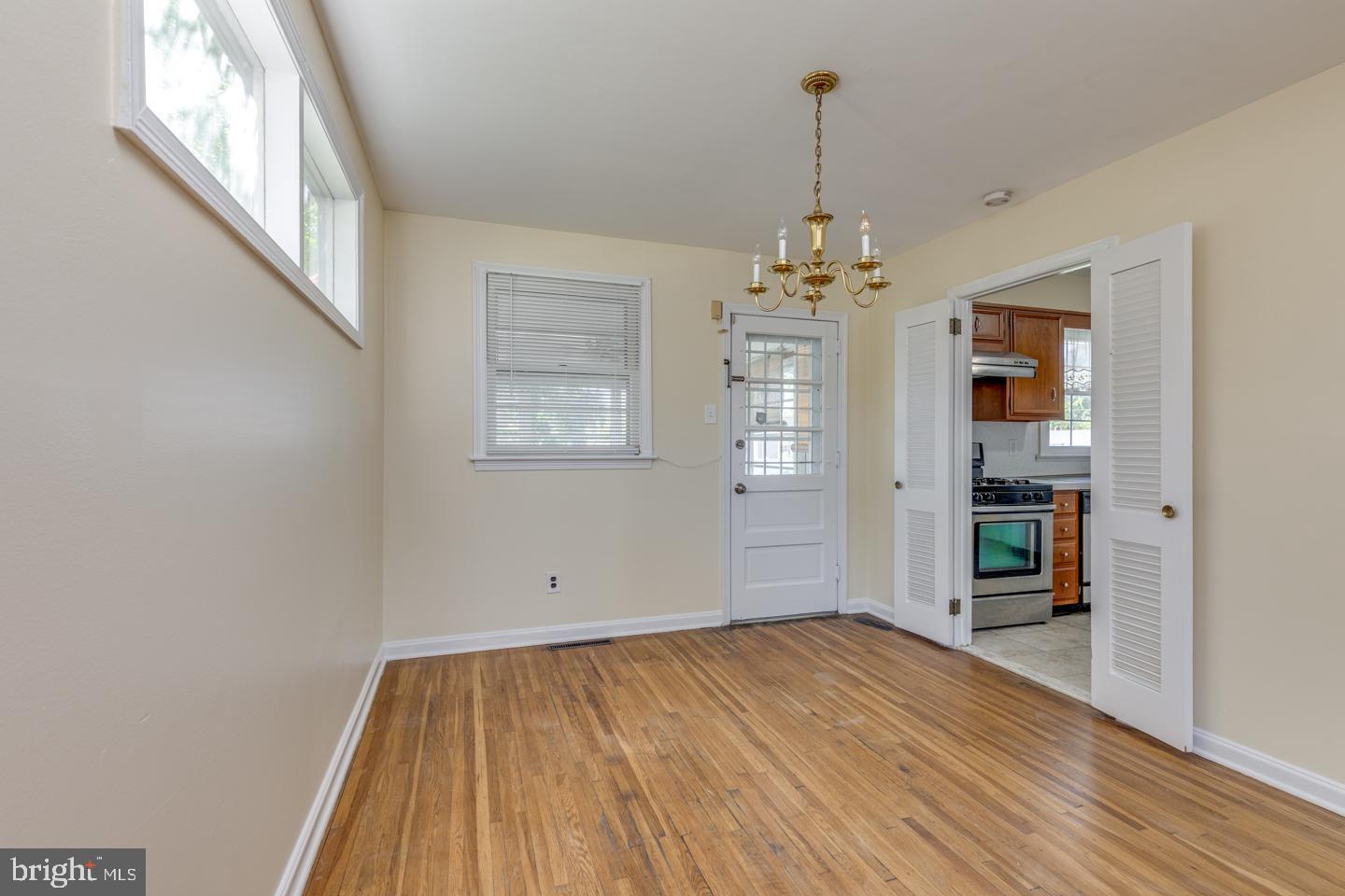 115 North Brookfield Road Cherry Hill, NJ 08034 - Photo 10 of 28 Dining Room