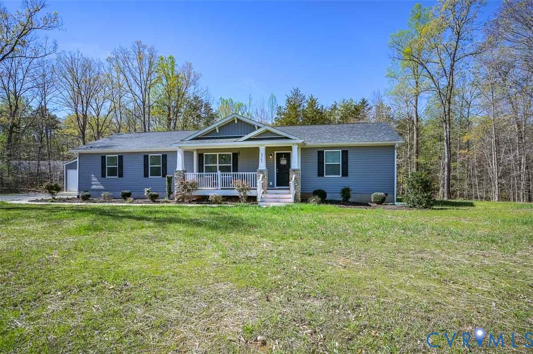 3767 Broad St Road Gum Spring, VA 23065 - Photo 4 of 47