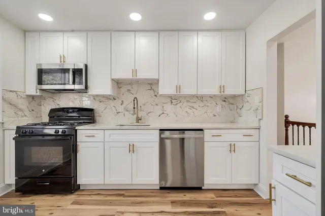 $498,900 | 33 Sycamore Drive, Burlington, NJ 08016